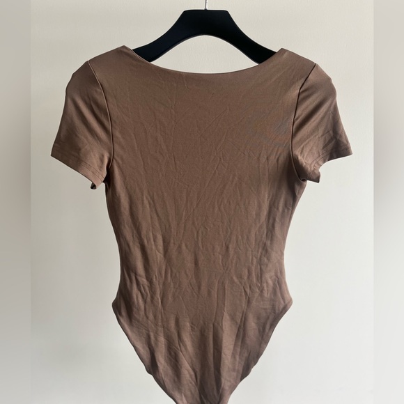 SHEIN Square Neckline Short Sleeve Body Suit - Picture 8 of 9